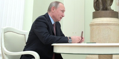 El Kremlin protege a Putin del coronavirus con tnel desinfectante