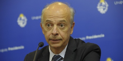 El ministro Javier Garc�a se reuni� con el Frente Amplio para acordar posturas en materia de Defensa