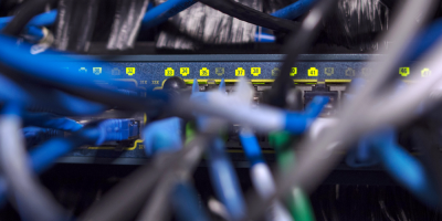 Desarrollan t�cnica para mejorar con fibra �ptica redes de centros de datos