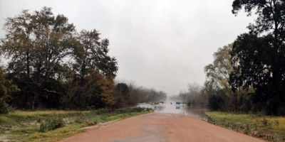Al menos 10 rutas permanecen cortadas por las lluvias