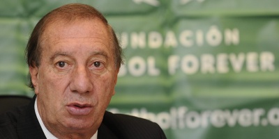 Bilardo fue trasladado a una cl�nica tras dar positivo de coronavirus