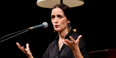 Julieta Venegas ofrece en l�nea "La Enamorada" para que p�blico no se apague