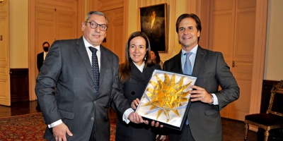 Lacalle Pou entreg� pabell�n nacional y cartas credenciales a embajador en Argentina