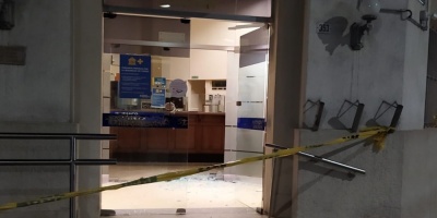 Delincuentes dispararon a la polic�a en un intento de robo a una sucursal del BROU en Guich�n