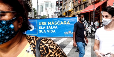 Sao Paulo, epicentro del coronavirus en Brasil, reabre bares y centros de belleza