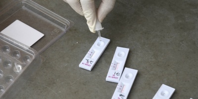 M�dica Uruguaya afirma que est� bajo control el brote de COVID-19 detectado ayer en esa instituci�n 