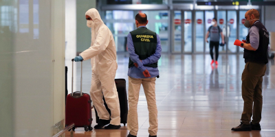 El aumento de los contagios hace peligrar la recuperaci�n tur�stica en Espa�a