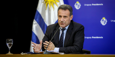 El�ministro de Salud, Daniel Salinas, descart� que se vayan a usar test serol�gicos para los camioneros en las fronteras