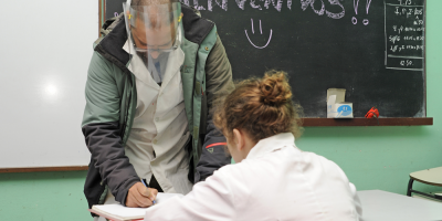 Los estudiantes regresar�n hoy a las clases, con un aumento de la presencialidad