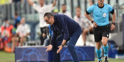 Juventus destituye a Sarri