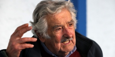 Jos� Mujica opin� que la propuesta de Cabildo Abierto para reinstaurar la Ley de Caducidad es un saludo a la bandera