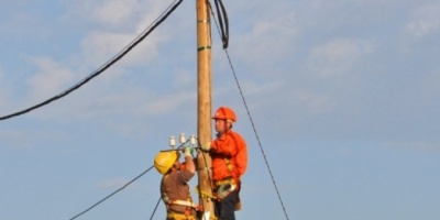 UTE exhorta a no colocar carteler�a en postes, columnas o cableado el�ctrico