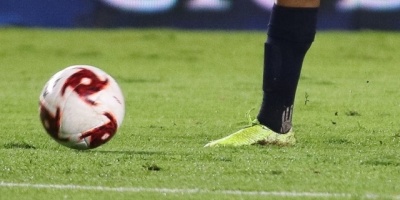 Rentistas logra un empate ante Pe�arol y sigue como l�der del Apertura
