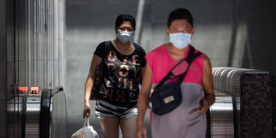 Hong Kong relaja las restricciones ante la baja de nuevos casos de COVID-19