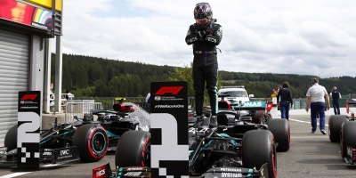 Hamilton saldr� primero en B�lgica; Sainz y P�rez desde la cuarta fila