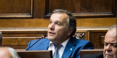 Candidato nacionalista denuncia que Intendencia de Rocha recibi� pr�stamos de un banco privado, sin pasar por la Junta Departamental