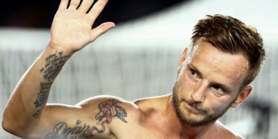 Rakitic deja el FC Barcelona y firma con el Sevilla hasta 2024