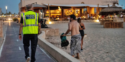 Madrid cierra parques por la noche y piscinas para frenar el coronavirus