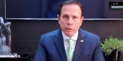 "Bolsonaro da otro mal ejemplo con las vacunas", dice gobernador de Sao Paulo