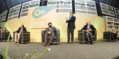 Lacalle Pou entreg� reconocimiento a "los cracks" del Grupo Asesor Cient�fico