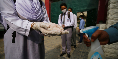 Pakist�n reabre los colegios tras seis meses de cierre por el coronavirus