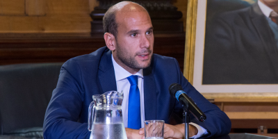 Desde el mes de octubre diputados deber�n pagar por el agua mineral en el Parlamento