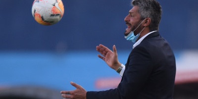 Nacional visita a Estudiantes de M�rida 
