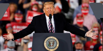 Trump dice que si no fuera por �l habr�a millones de muertos de covid-19