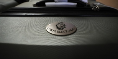 Elecciones: este martes comienzan los escrutinios departamentales finales