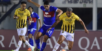 Guaran� aclara las cosas en el Grupo B al sumarse a Palmeiras en octavos