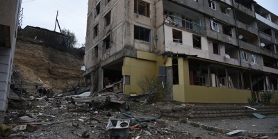 Azerbaiy�n acusa a Armenia de atacar con artiller�a varias ciudades