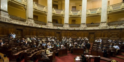 Parlamento acept� renuncia de Garc�; nuevo Comisionado ser� elegido en pr�xima legislatura