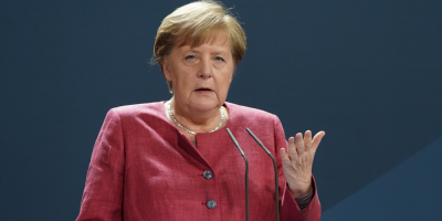 Merkel advierte que ahora es el "momento decisivo" para controlar la pandemia