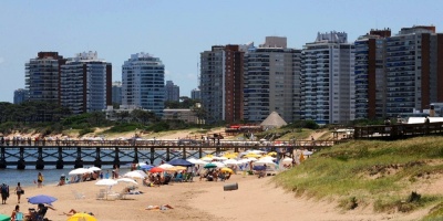 La cantidad de uruguayos que piensa vacacionar en la pr�xima temporada de verano cay� del 58% al 48%