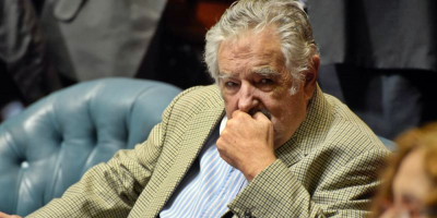 Mujica dijo que abrir las fronteras para los extranjeros "es una piedra caliente"