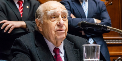 Sanguinetti consider� como un mensaje de di�logo su retiro con Mujica y calific� como entristecedor el recuerdo de la toma de Pando y la "insensatez revolucionaria"