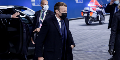 Macron estudia m�s restricciones ante la amenaza de hospitales desbordados