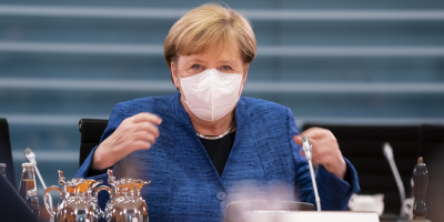 Restricciones protegen a poblaci�n y deben estar fundamentadas, seg�n Merkel