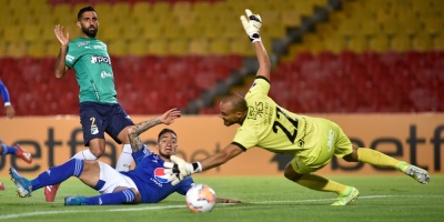 El uruguayo Menosse da el triunfo al Cali y deja malherido a Millonarios