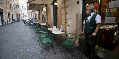 Italia eval�a un nuevo confinamiento suave ante infecciones fuera de control