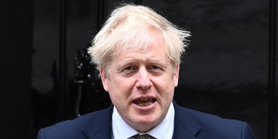 Boris Johnson estudia imponer un confinamiento nacional ante el alza de casos