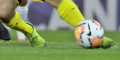 Pe�arol cay� ante Defensor por 2-1 y se aleja del liderato en el Intermedio