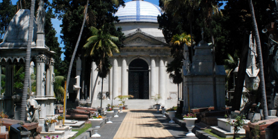 Los cementerios tendr�n servicios reforzados por el D�a de Difuntos