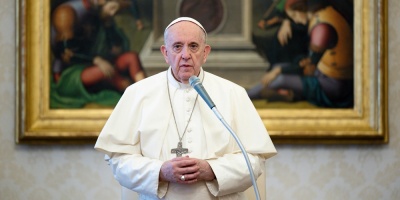 El papa pide que el progreso de la inteligencia artificial sea humano