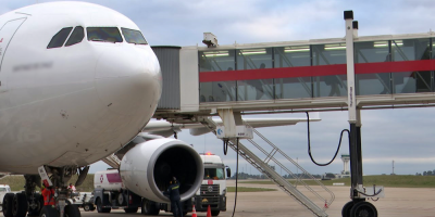 Cardoso anunci� la reconexi�n de transporte de pasajeros con Estados Unidos