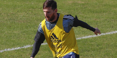 Messi llega a Argentina y se integra a la concentraci�n de la selecci�n