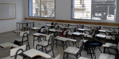 Fenapes ocup� 10 liceos esta ma�ana en el marco de un paro de 48 horas