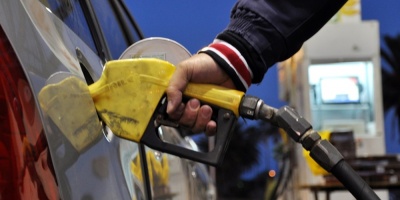 El gobierno analiza cambios en la cadena de comercializaci�n de combustibles