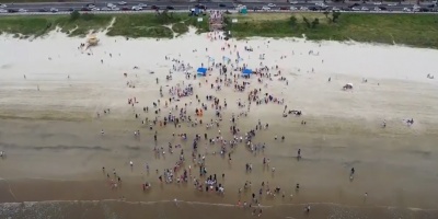 Gobierno y sociedad civil limpiar�n el s�bado 14 m�s de 40 playas de seis departamentos