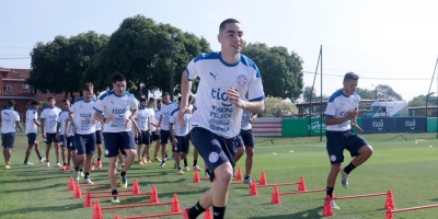 Paraguay realiza �ltimo entrenamiento en casa antes de viajar a Argentina